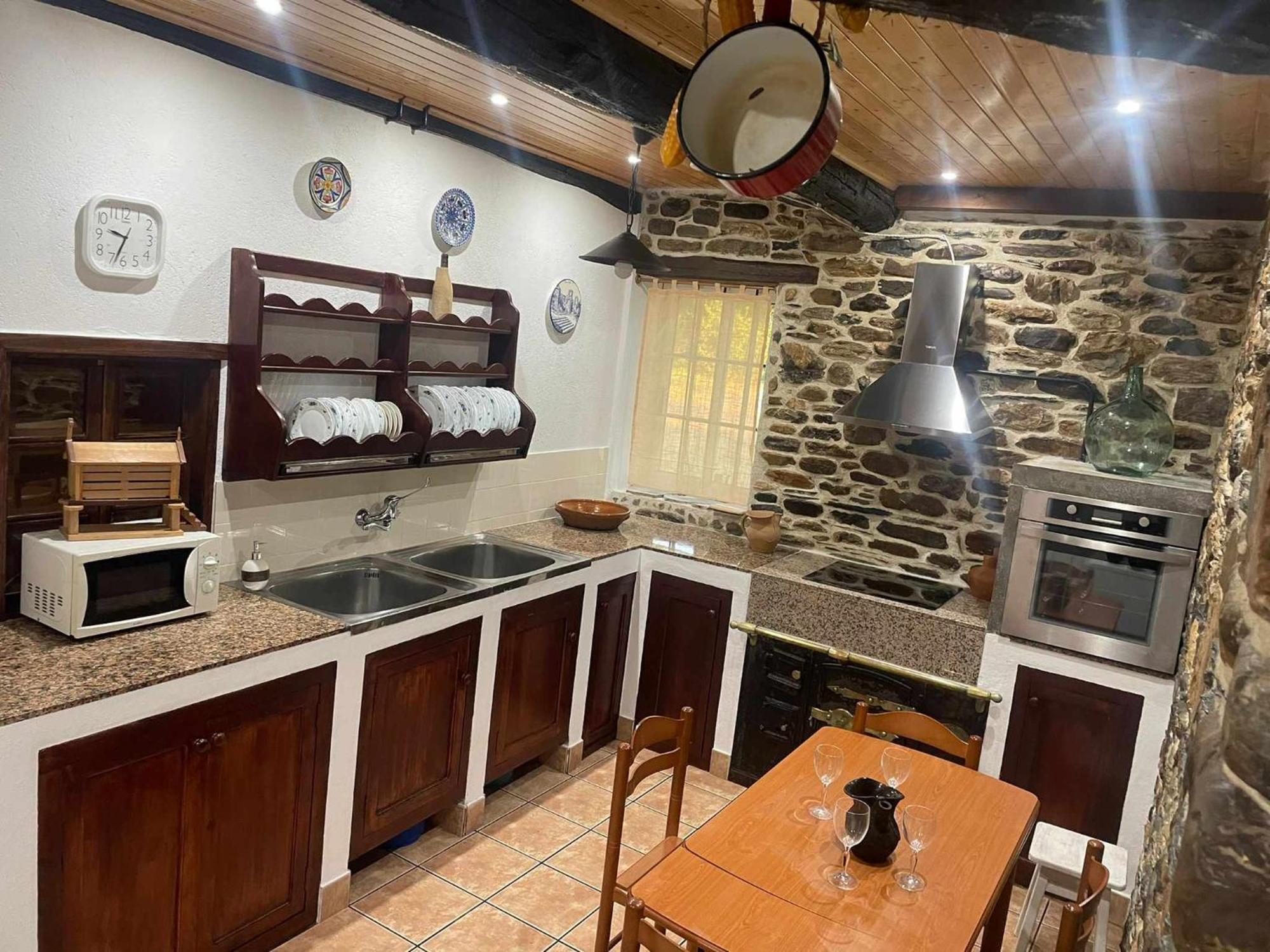 Casa Do Hiebra Alojamiento Rural Ribeira Sacra Castroncelos المظهر الخارجي الصورة